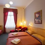 Hotel Lazensky Sadovy Pramen 3*