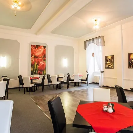 Hotel Lazensky Sadovy Pramen