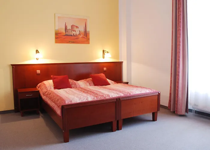 Lazensky Sadovy Pramen Karlovy Vary